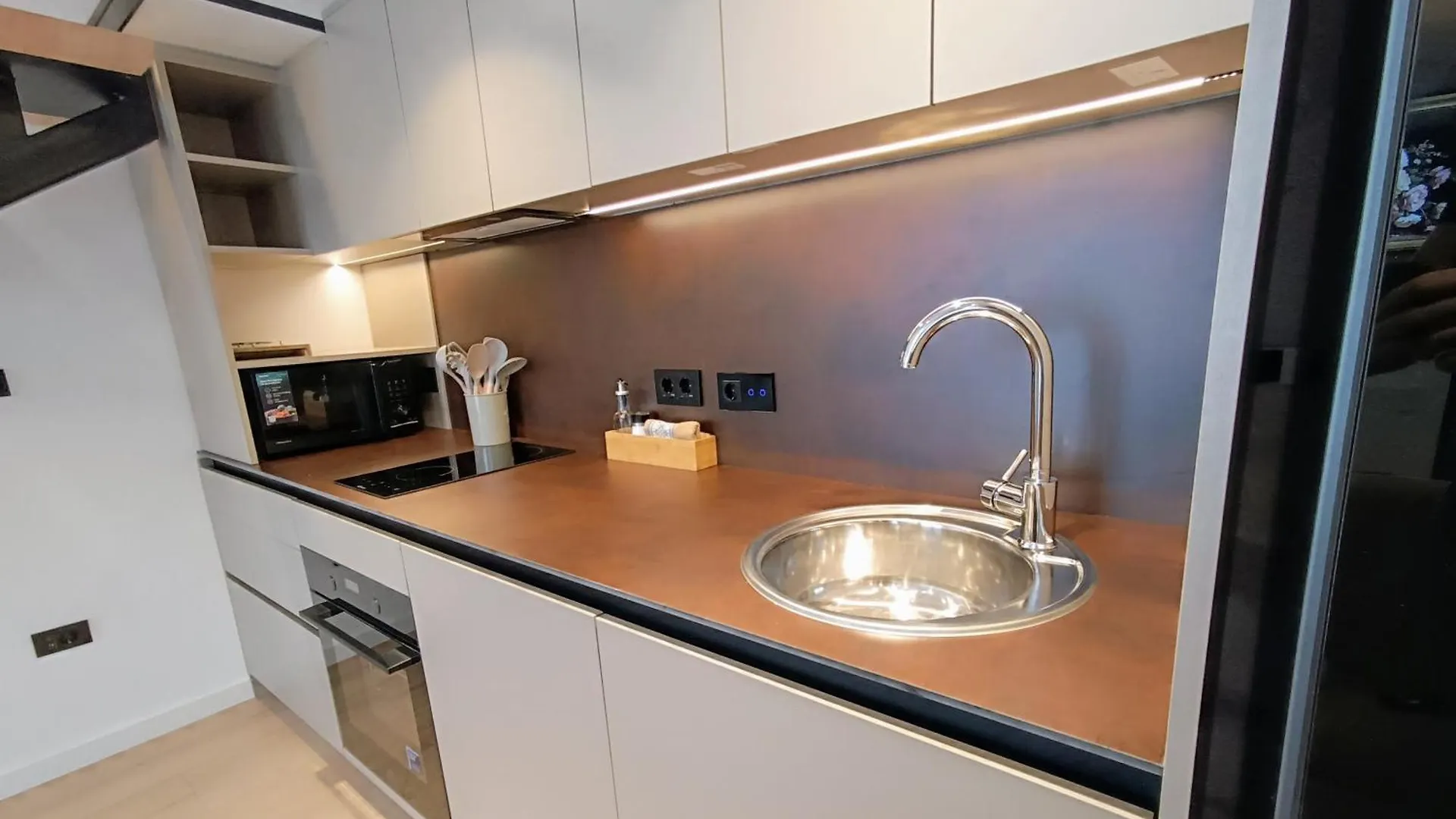 Tirana Sunset Retreat Stylish Loft By The Lake Park Apartment